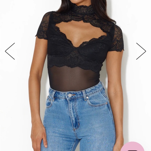 HELLO MOLLY BRING THE HEAT LACE BODYSUIT BLACK - Picture 5 of 6